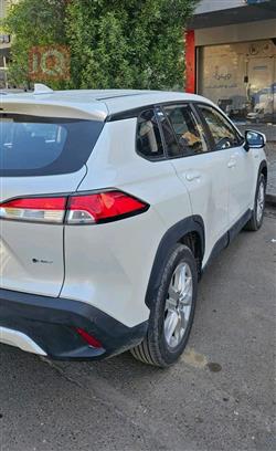 تۆیۆتا کۆرۆلا کرۆس